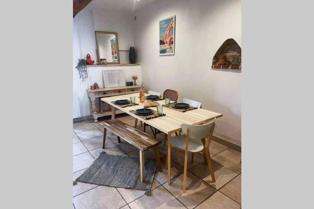 Superbe Appartement En Pierre Fraichement Renove Bernis Exteriér fotografie